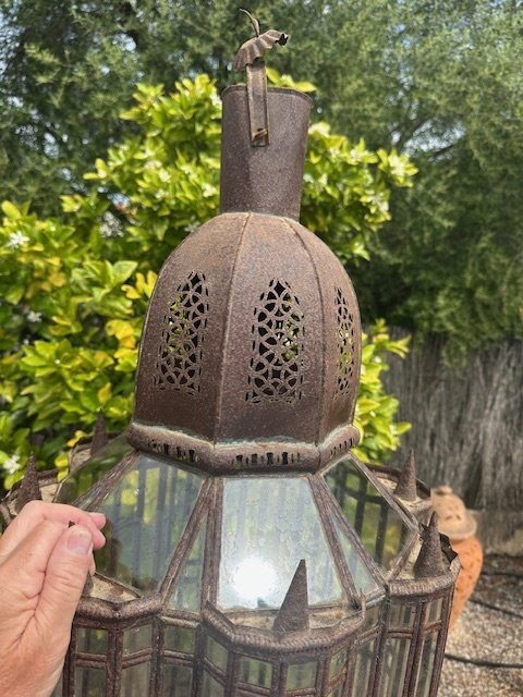 2 Oriental lamps