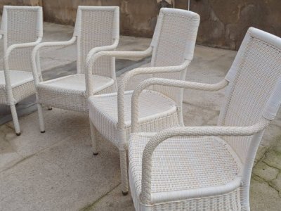 4 Sillones jardín en blanco marca point.