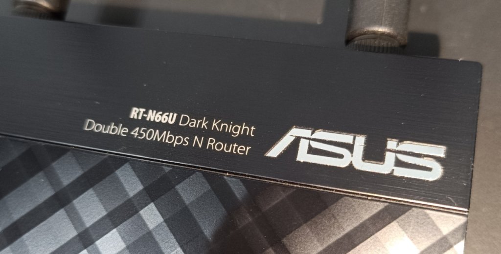 Asus Router RT-N66U Dark Knight