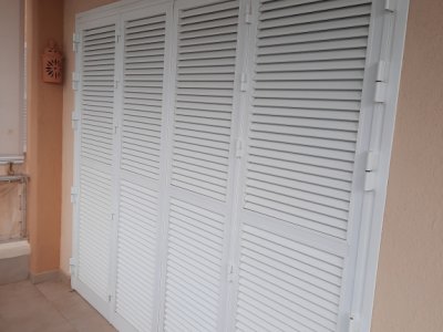 Puerta de persiana de balcón de 4 piezas
