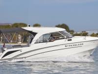 Beneteau Antares 8.0B Motorboat with mooring