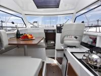 Beneteau Antares 8.0B Motorboat with mooring