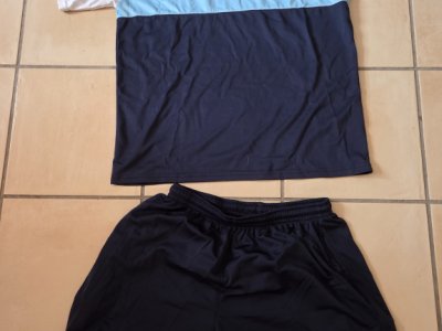 BIC Baleares International College Sport Uniform XL. BOYS. PE Brand: Rompoda Boys Age 15-18