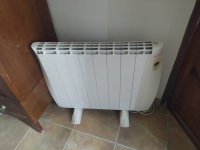 Radiador elécrico de calor azul