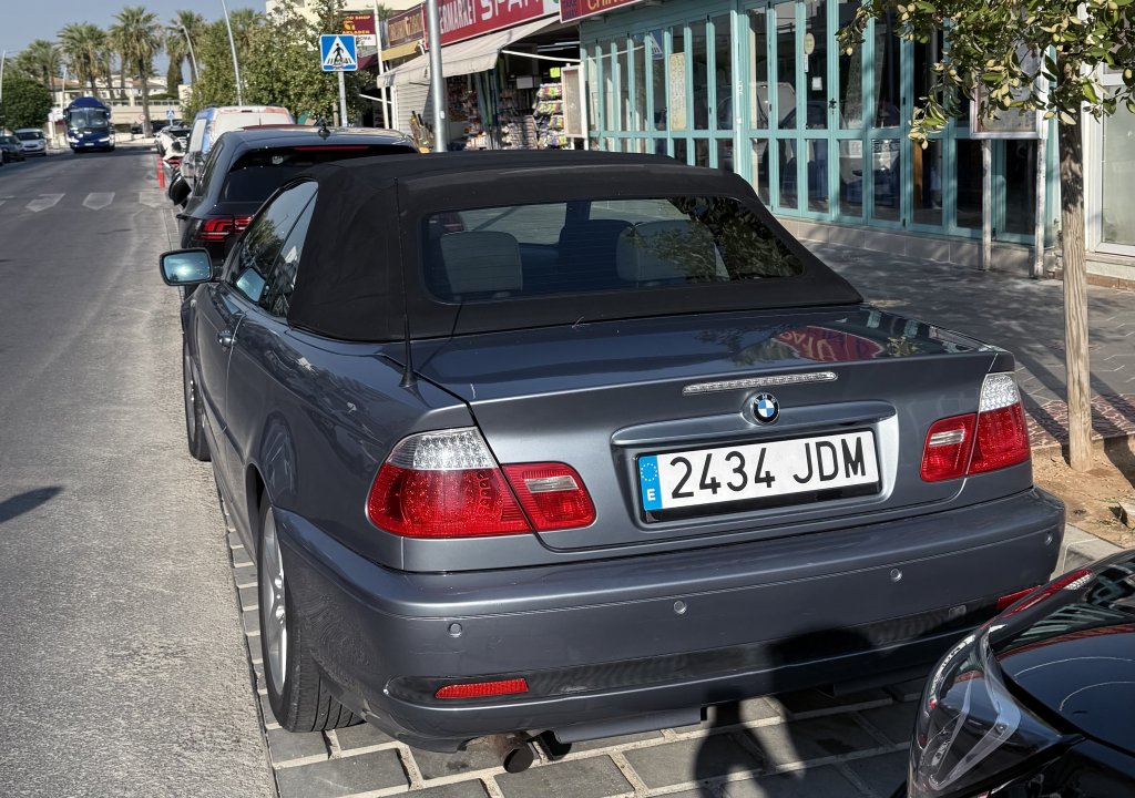 BMW 318i Convertible 2006