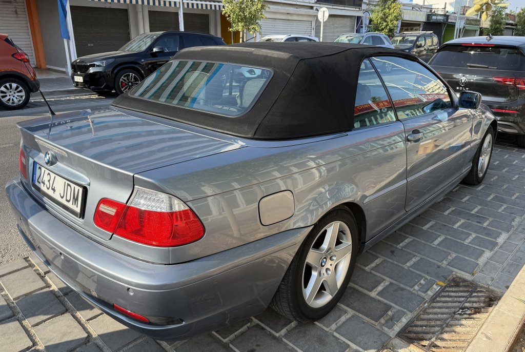 BMW 318i Convertible 2006