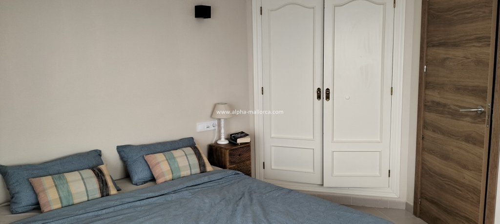 CALA BLAVA: Apartamento de 1 dormitorio con vistas al mar de 180º en la 1ª planta Línea