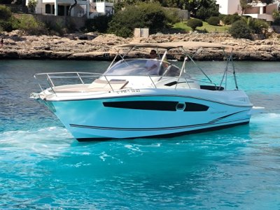 Cap Camarat 8.5 WA – Tu barco charter en Cala d’Or