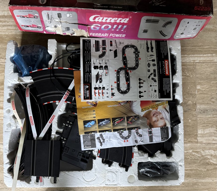 Carrera GO Ferrari Pover und Cars