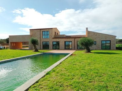 Finca de lujo a nivel y sin amueblar con todas las comodidades cerca de Santanyí - Es Llombards --- F 150