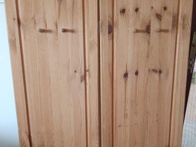 Echtholz  ****  2-  teilige Wandgarderobe   ***  Kiefer gelaugt, geölt