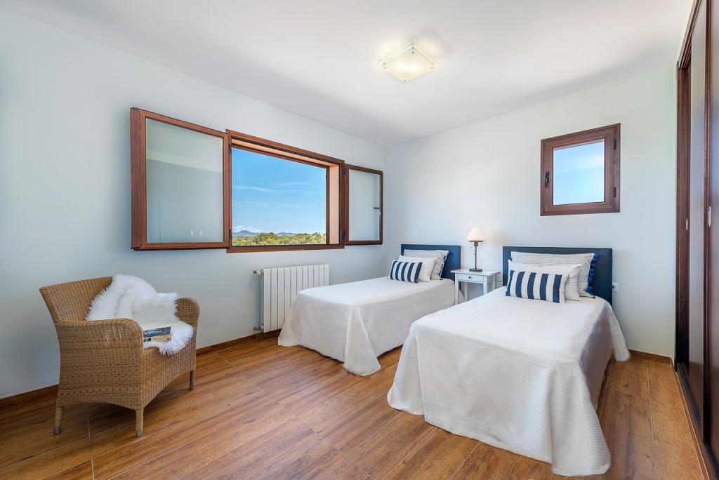 Elegante y amplia finca cerca de S Amarrador - Santanyi --- F 44 VK