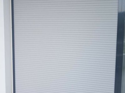 Persianas Eléctricas de Montaje Exterior/Interior