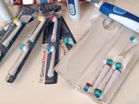 Electric toothbrush Sensident 3 pieces incl. 15 spare brushes
