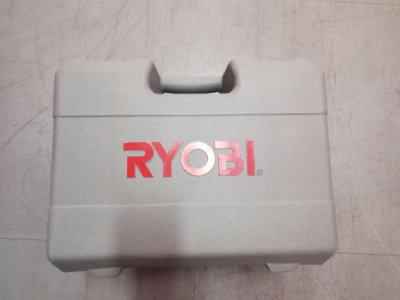 Cepilladora eléctrica, muy poco utilizada.