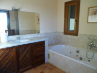 Finca enorme y completamente rehabilitada con todas las comodidades cerca de Es Llombards y Santanyi -- F 127 VK