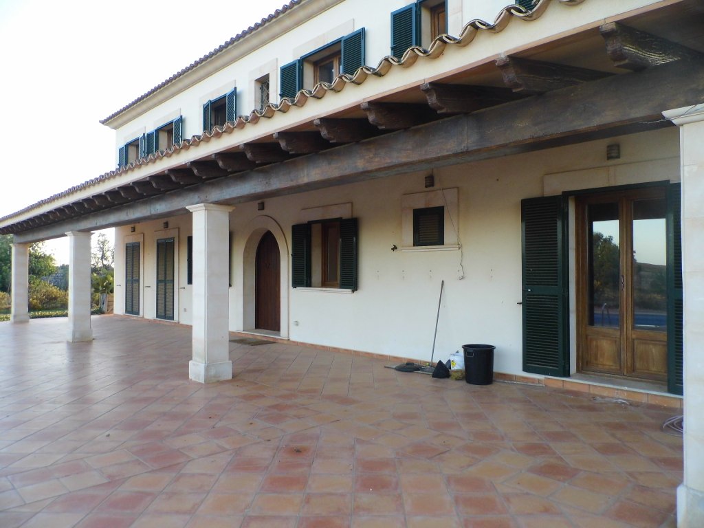 Finca enorme y completamente rehabilitada con todas las comodidades cerca de Es Llombards y Santanyi -- F 127 VK