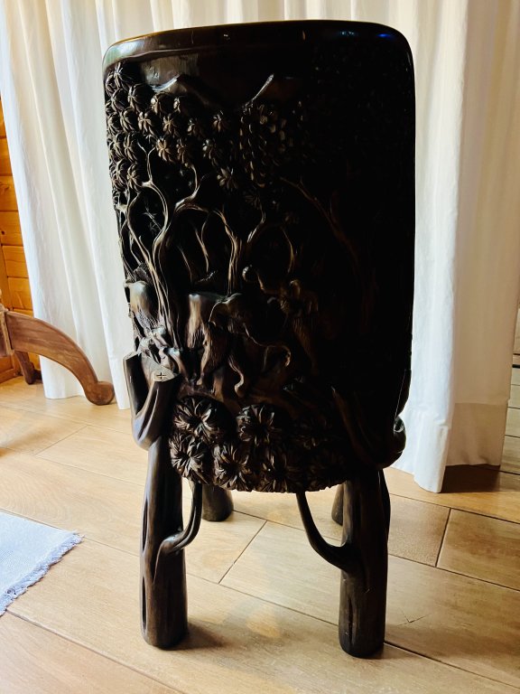 EXCLUSIVO:   Juego de asientos de madera tropical maciza - 4 sillas y 1 mesa