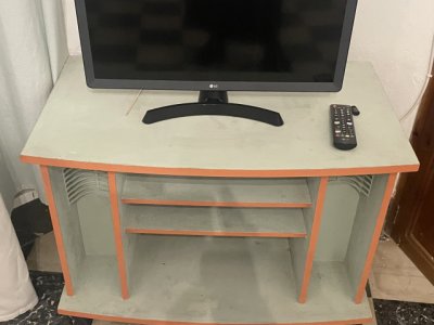 TV and soundbar table