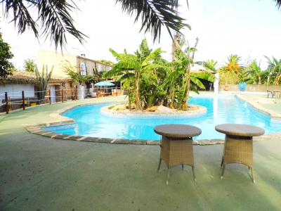 Finca con 23 plazas/licencia con piscina y muchos extras en Cala de Mallorca ---- F 50 CM