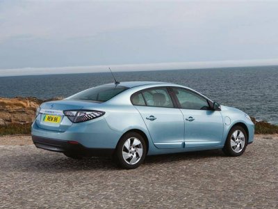 Para los aficionados: Coche eléctrico sedán Renault Fluence construido en 2012 con batería de 20kw c