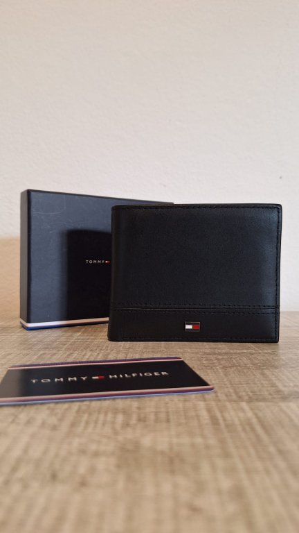 Tommy Hilfiger Wallet