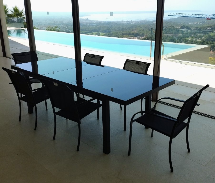 Glass table and 6 chairs NEW