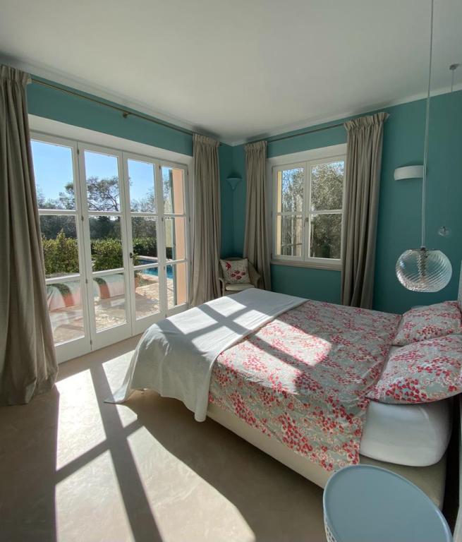 Chalet grande y bien situado en el S Almunia -- Santanyí --- CH 64