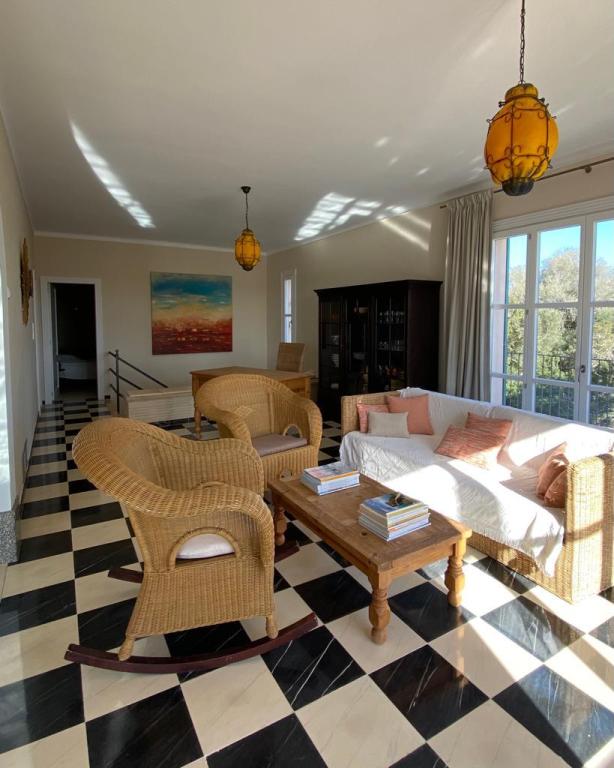 Chalet grande y bien situado en el S Almunia -- Santanyí --- CH 64