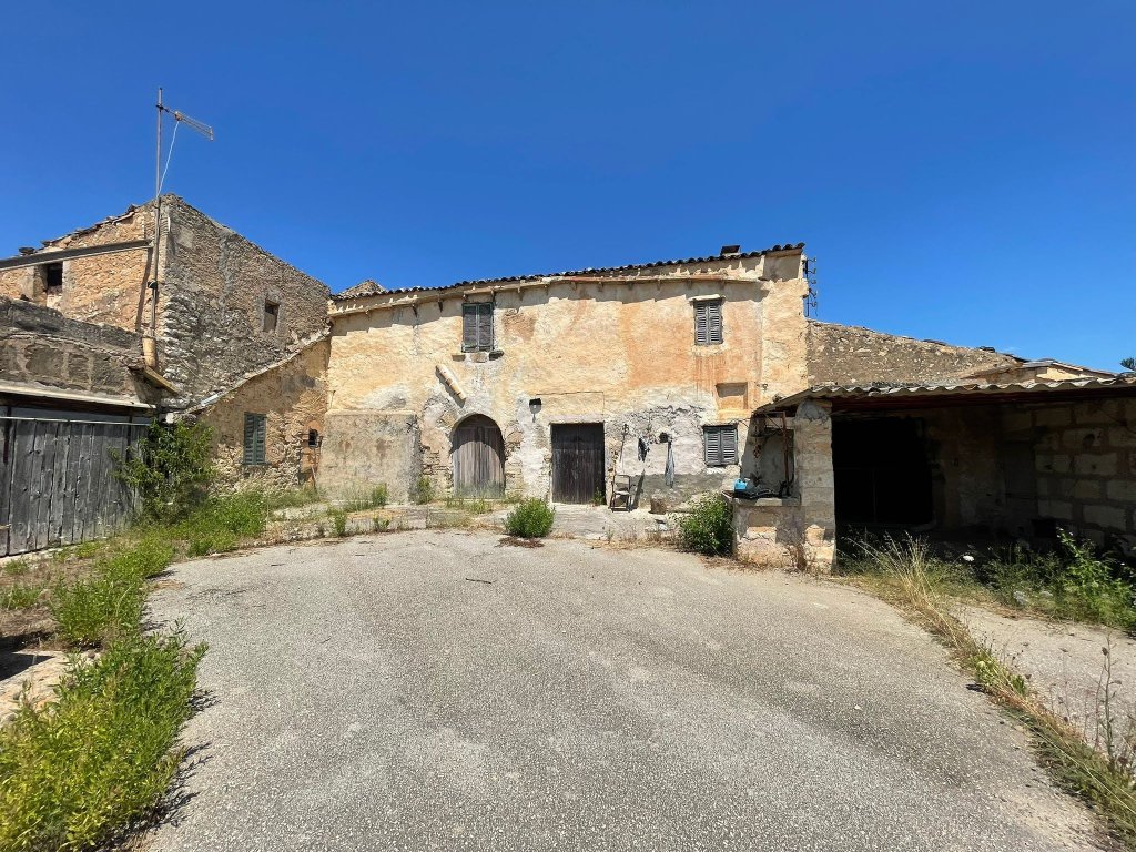 Plot with sea view,46000m2