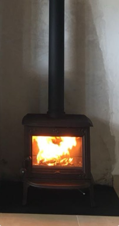 Jordi F100 Gusseiserner Kamin