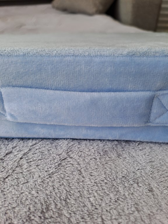 Cushion / Wedge cushion Co. Flipline