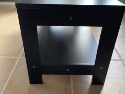 Mesa pequeña, mesa auxiliar o mesa de TV