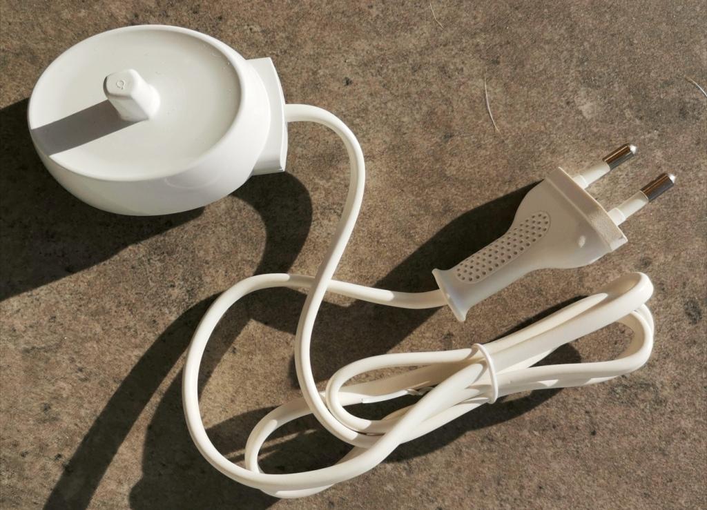 Charging station 220V for Oral-B toothbrush,
