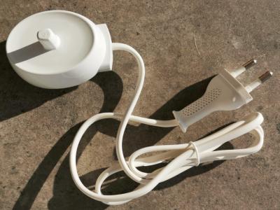 Charging station 220V for Oral-B toothbrush,