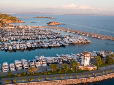 Mooring for rent 8m Puerto Portals