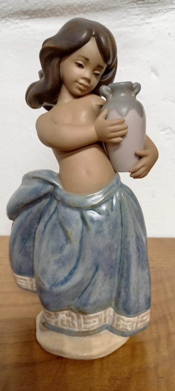 Lladró gres pequeña campesina, azul