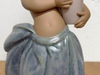 Lladró gres pequeña campesina, azul