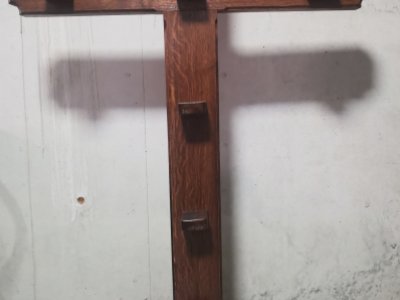Massives Holzkreuz aus Hartholz,Einzelanfertigung
