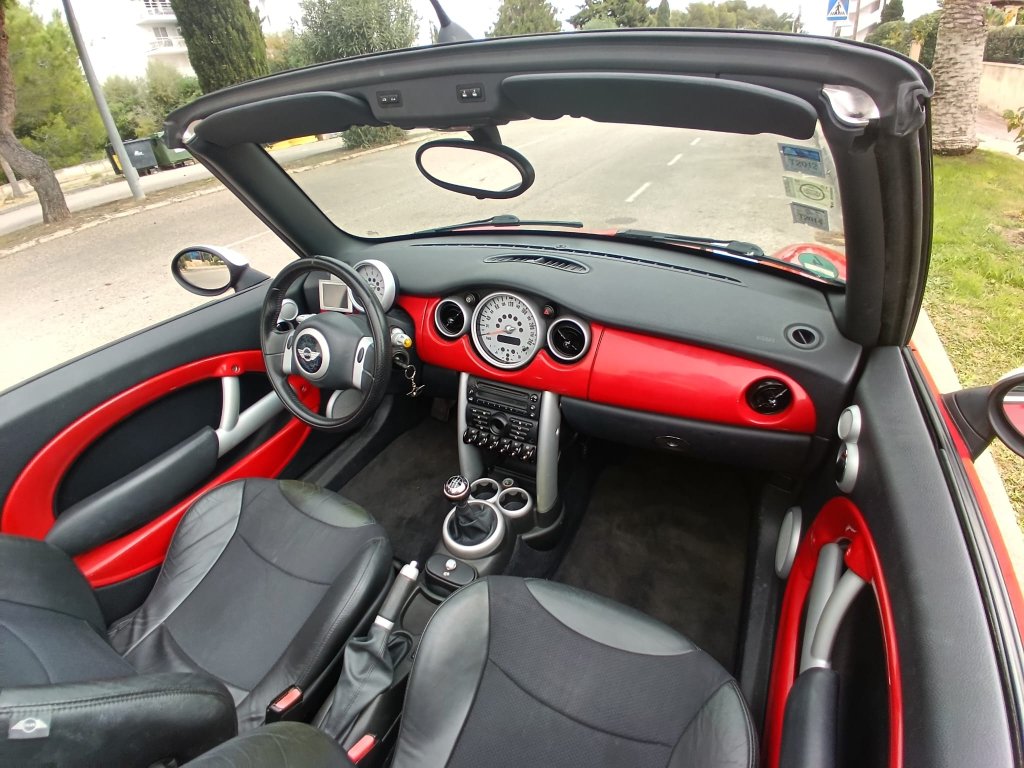 Mini Cooper Convertible 1st owner garage-kept special edition