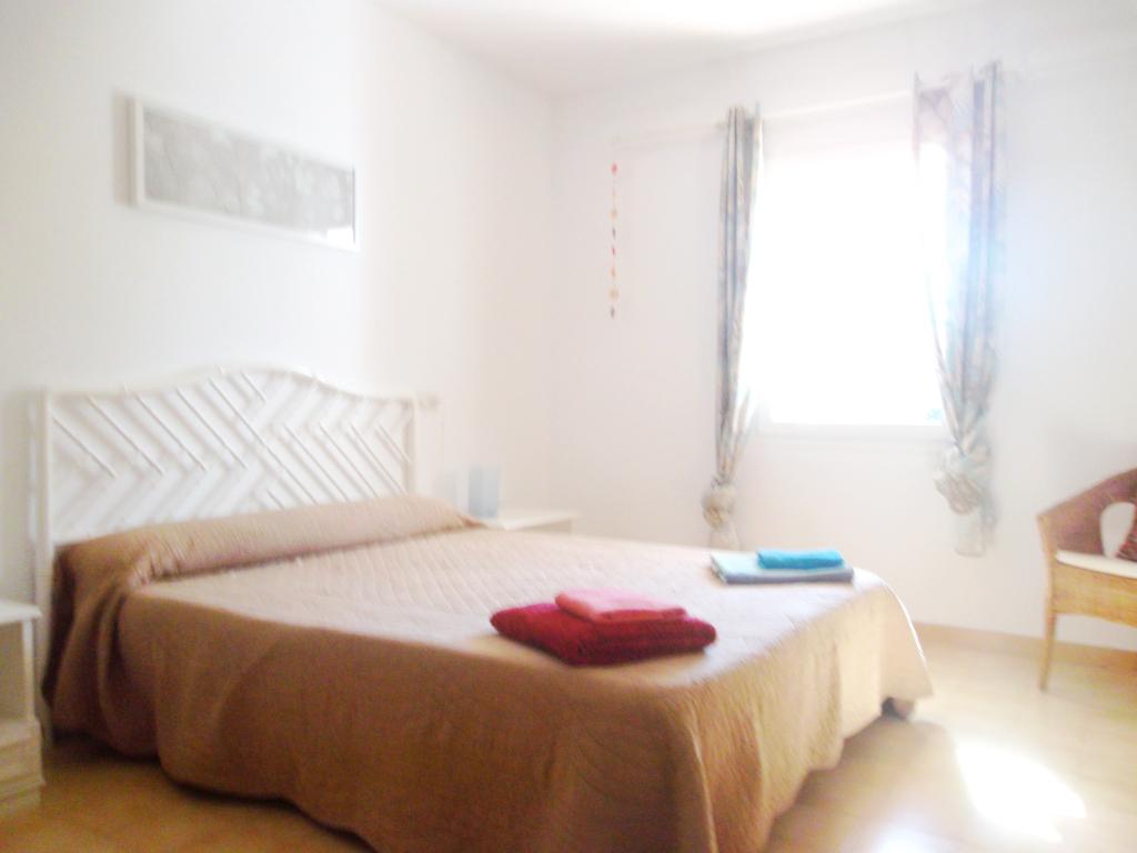 Moderno y luminoso apartamento en planta baja con piscina comunitaria en Cala Dor -- AP 33 VK