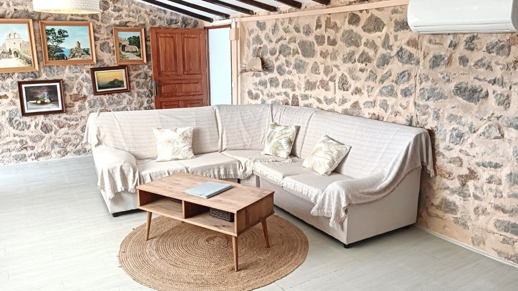 Modern apartment with pool and NK included at Arta --- AP 248