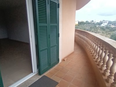 Modernes und unmöbliertes Apartment mit Teilmeerblick in Porto Petro -- AP 222