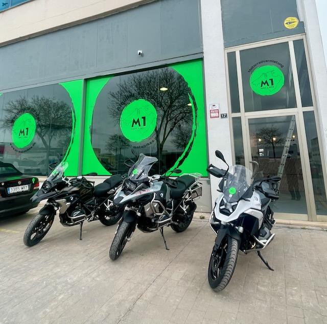 Motorcycle garage in Palma / Son Oms