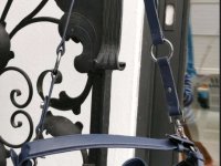 ¡NUEVO! Bolso/bolsita de cuero elegante de UTERQÜE, azul oscuro ¡NUEVO!