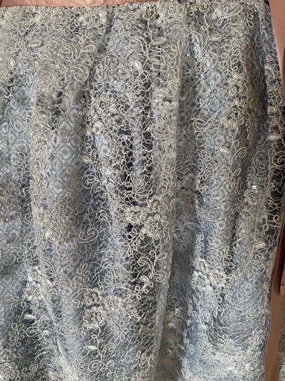 New KRÜGER Dirndl Size 42 Traditional Costume Embroidery