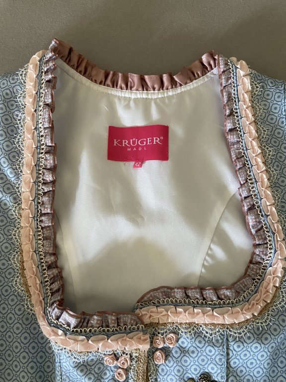 New KRÜGER Dirndl Size 42 Traditional Costume Embroidery