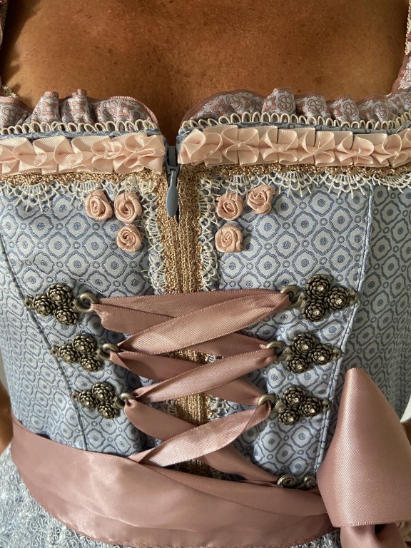 New KRÜGER Dirndl Size 42 Traditional Costume Embroidery