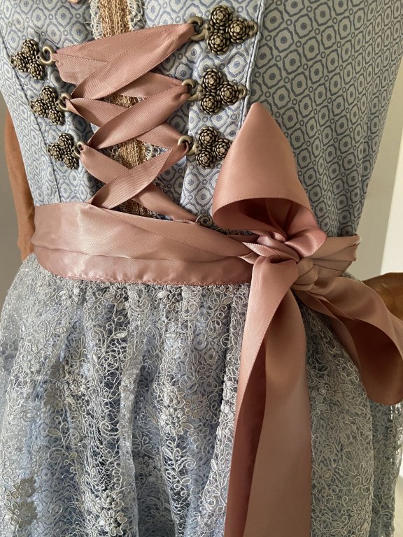 New KRÜGER Dirndl Size 42 Traditional Costume Embroidery