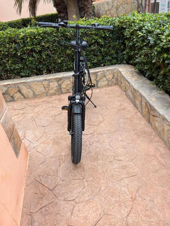 New Hillmiles E-Bike Folding Bike 20 Inch Fat Bike with 36V 13AH Battery 250W 7 Speed NEW